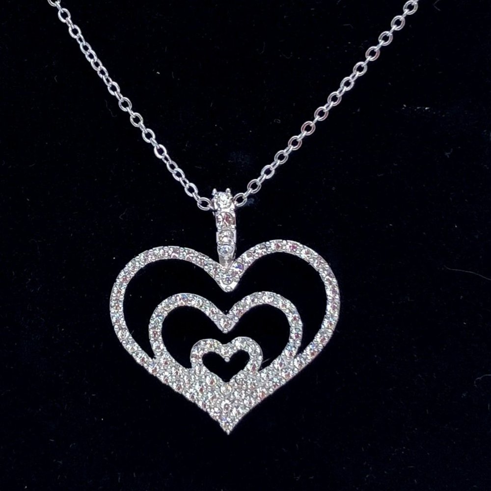 Nolan Miller's Gracious 3 Heart Pendant